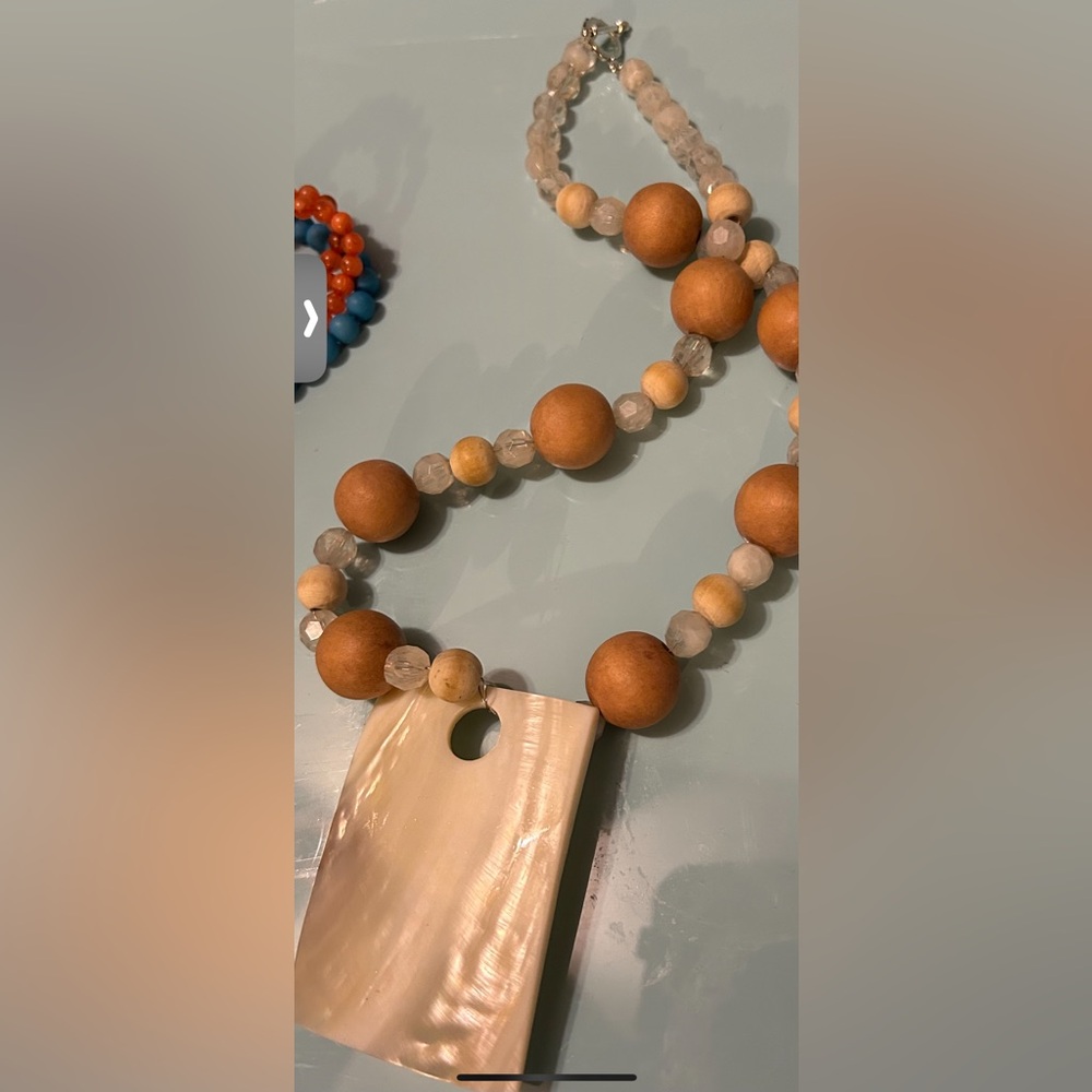 NWOT necklace